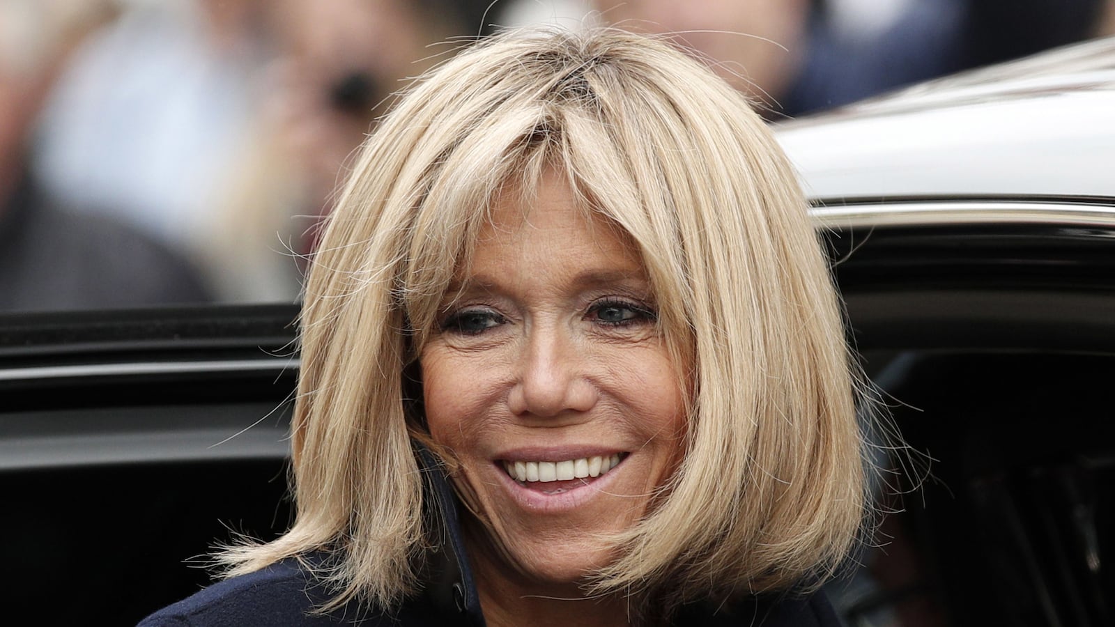 articles/2017/05/08/french-president-elect-emmanuel-macron-s-wife-is-the-anti-melania-trump/170508-Zaleski-Brigitte-Trogneux-tease_gv2wbt