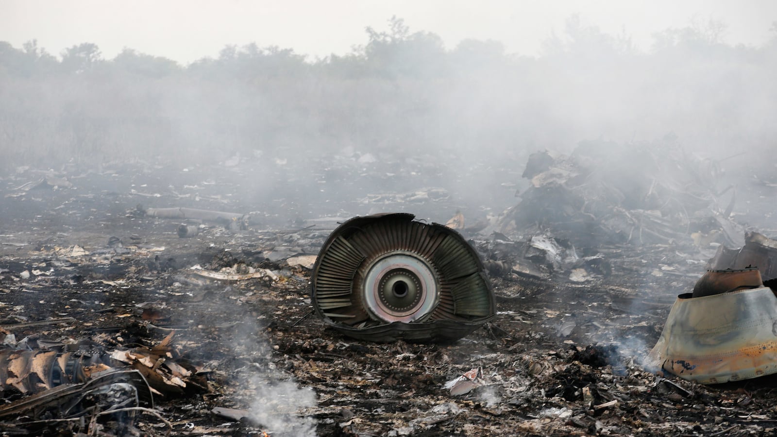 articles/2014/07/17/mh17-black-box-sent-to-moscow-for-investigation/140717-nemtsova-ukraine-tease_wfqzgw