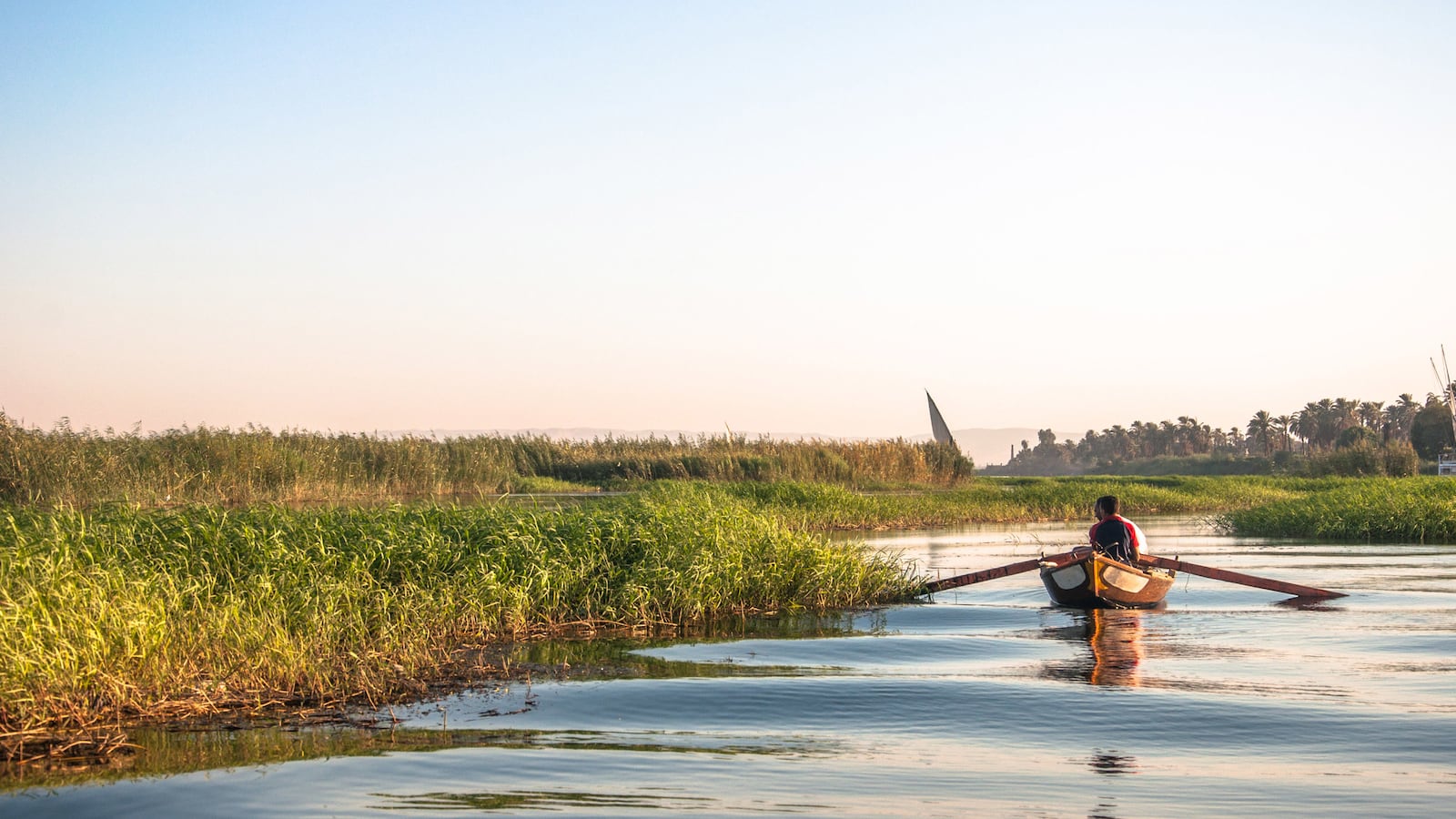 articles/2014/06/21/the-nile-where-ancient-and-modern-meet/140620-oconnor-nile-tease_rpd5l3