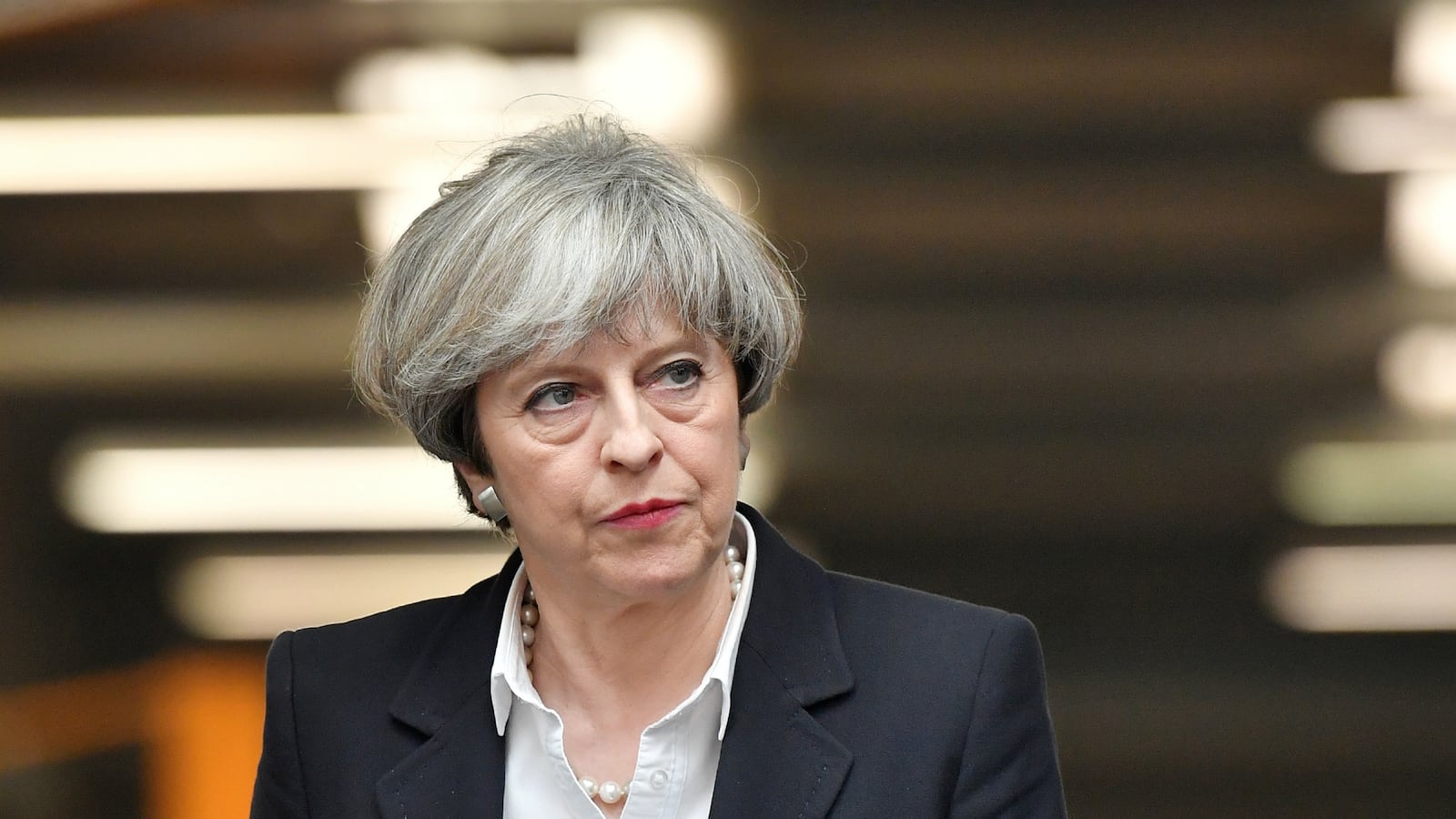 170605-may-khan-cheat_p0suw7