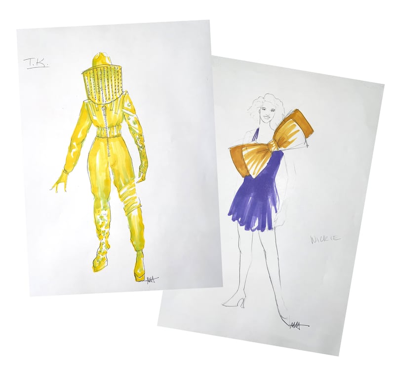 051222-bradley-girlscostumes-embed1_eceuwu