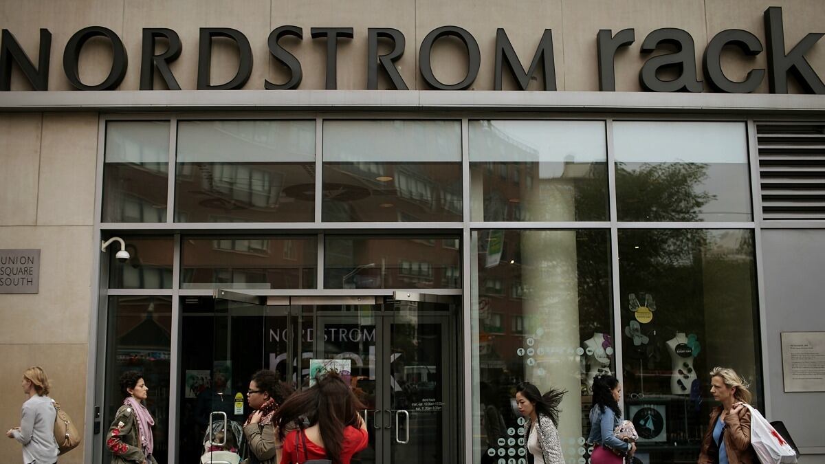 cheats/2013/01/11/14-held-hostage-in-l-a-store/nordstrom-rack-hostages-cheat_do9lb3