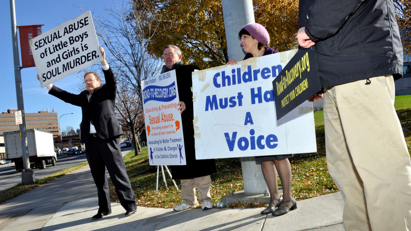 articles/2011/11/28/why-news-organizations-were-silent-about-syracuse-abuse-allegations/syracuse-sex-scandal-wrap-tease_bzz0mo