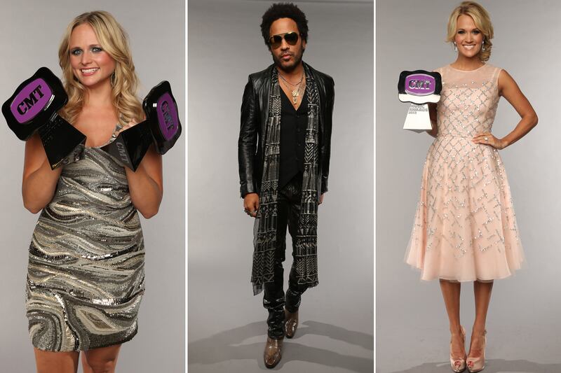 galleries/2013/06/06/backstage-at-the-2013-cmt-music-awards-photos/130605-cmt-tease_ci0yay