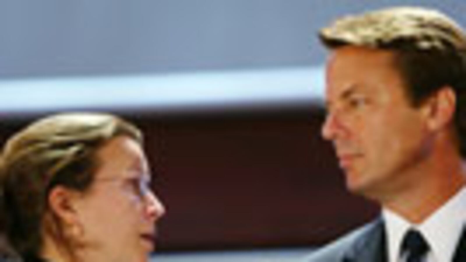 articles/2008/10/28/so-long-obama/button-edwards_2466_qrzo3y