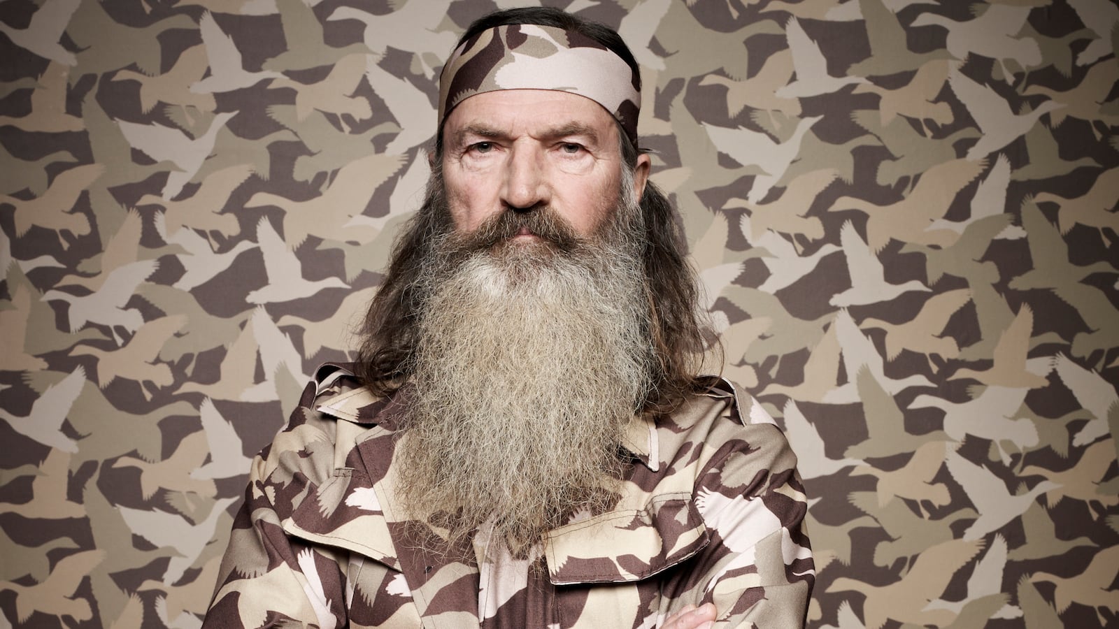 articles/2013/12/20/why-reality-stars-like-duck-dynasty-s-phil-robertson-can-t-be-real/131219-romano-dynasty-tease_hhgohn