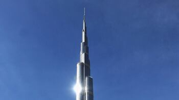 cheats/2011/05/10/man-jumps-from-burj-khalifa-to-death/burj-dubai_ndagjg