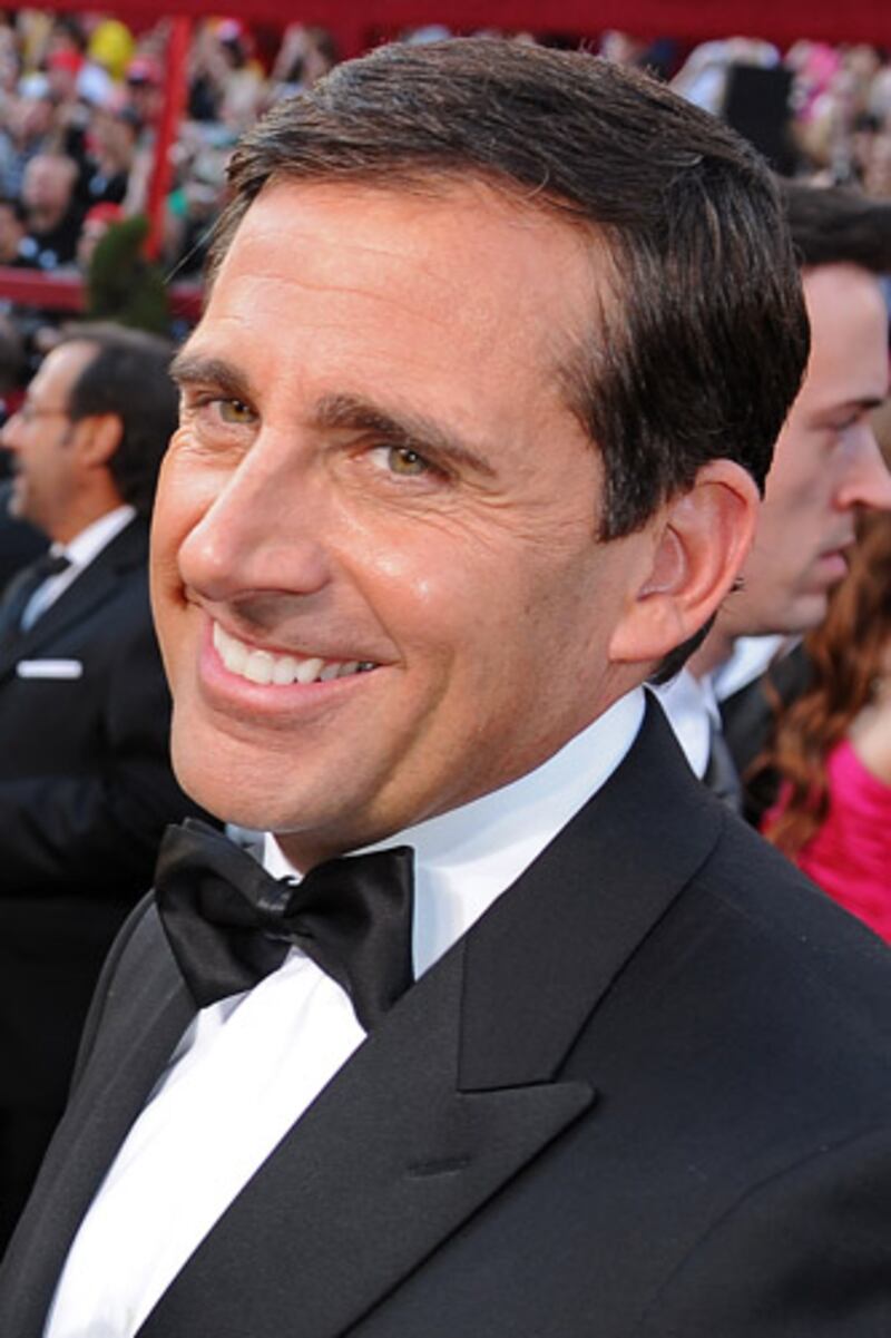 galleries/2012/08/10/jeremy-renner-in-bourne-legacy-steve-carrell-more-hot-after-40-stars-photos/carrell-famous-after-forty_fpchqq