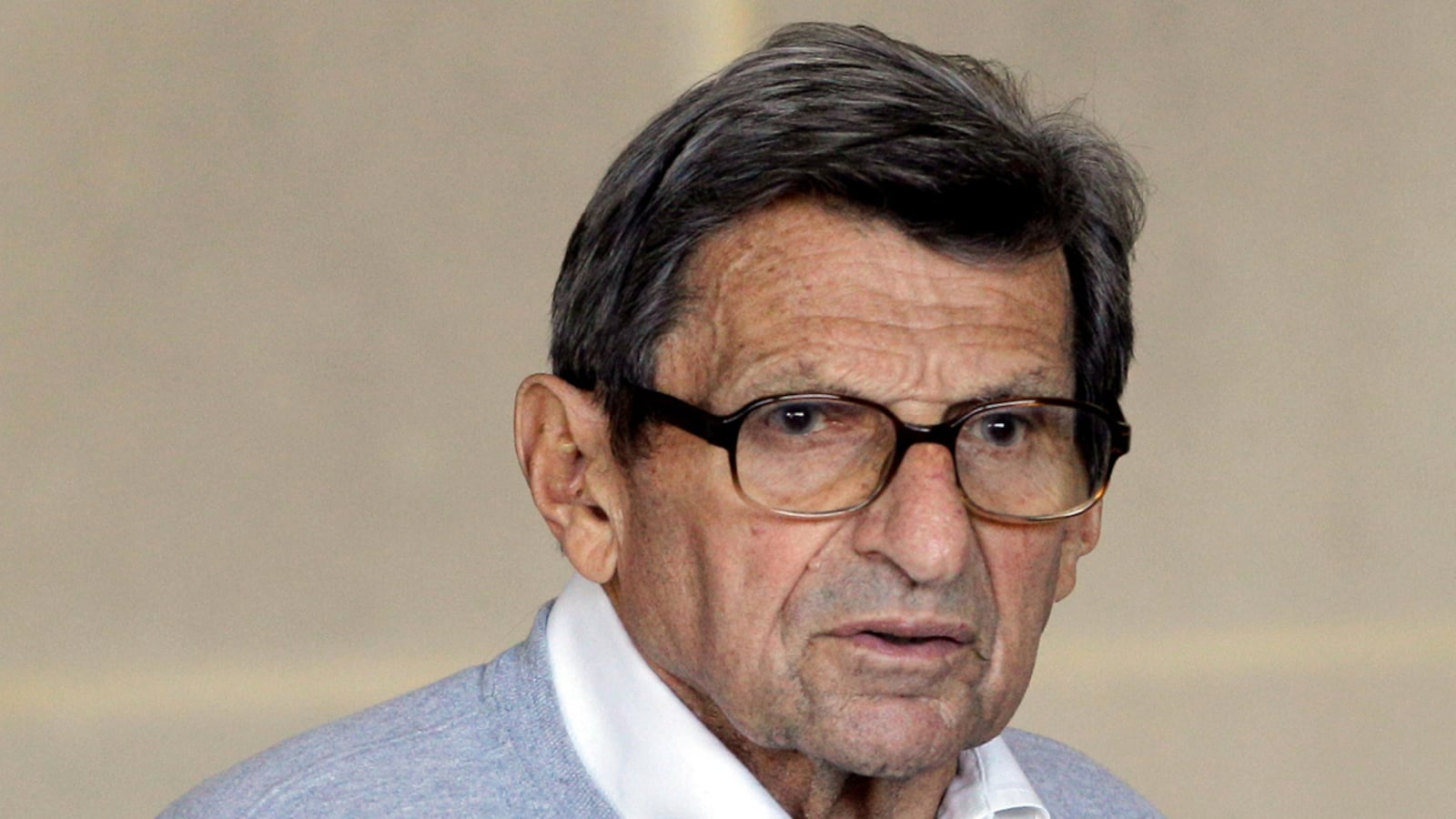 cheats/2011/11/09/paterno-i-ve-lived-for-this-place/joe-paterno-penn-state-scandal-prayer-for-victims-cheat_avwkfr