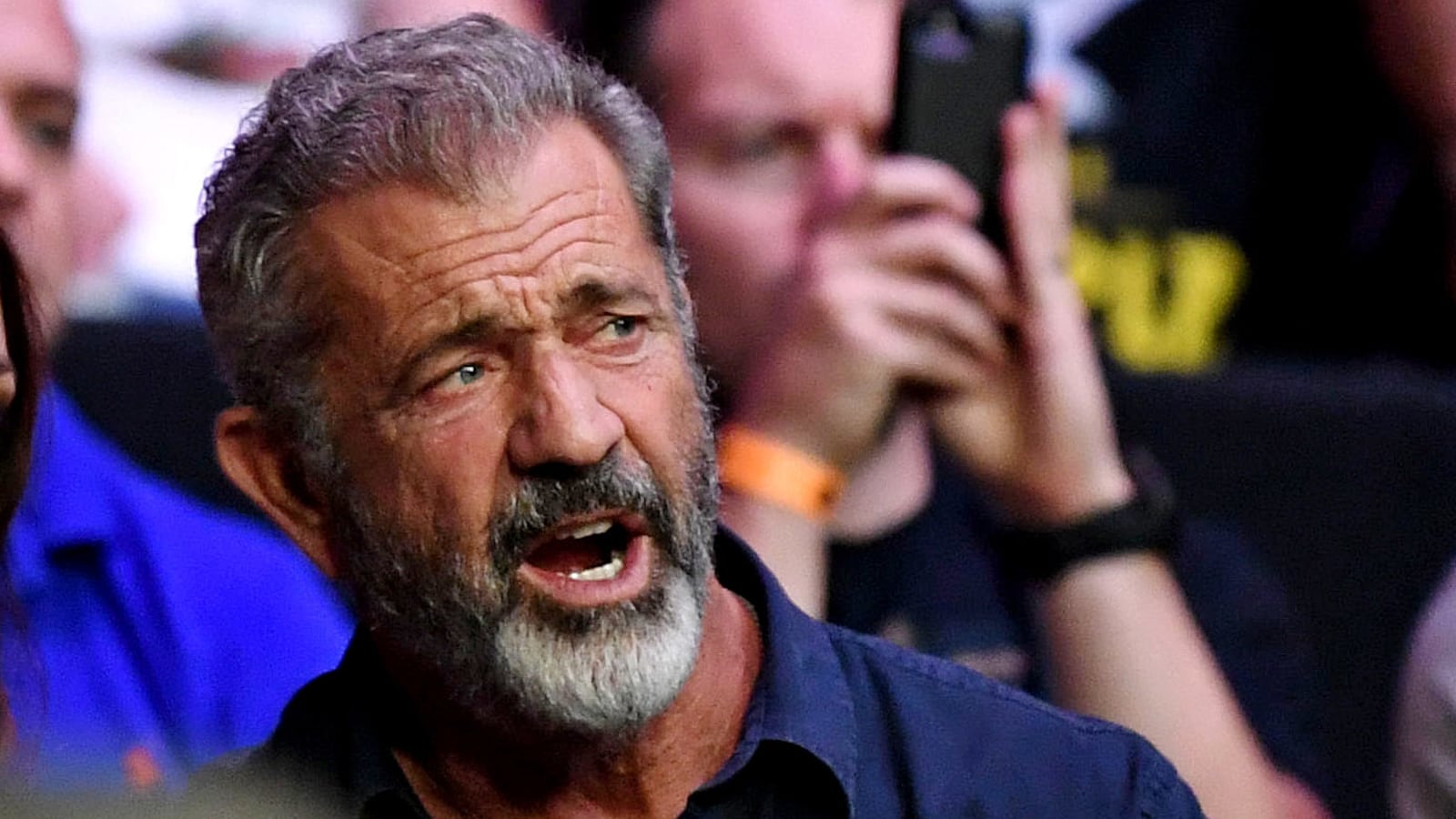 2018-10-07T025004Z_362941588_NOCID_RTRMADP_3_MMA-UFC-229-WATERSON-VS-HERRIG_sdk7a0