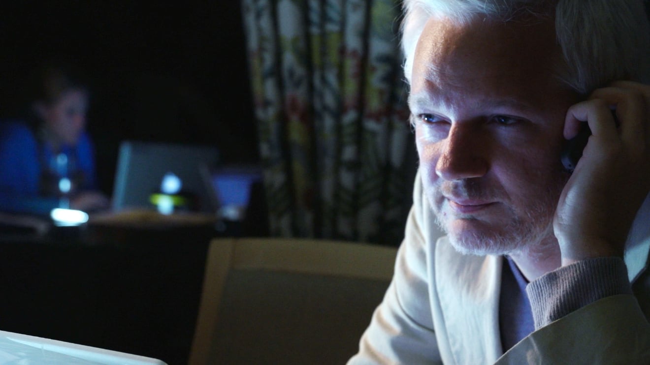 articles/2017/05/06/wikileaks-founder-julian-assange-is-an-egomaniacal-sexist-creep-in-risk/170505-schager-risk-julian-assange-tease_xaqmbx