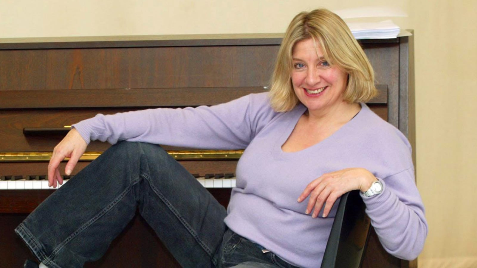 articles/2016/04/20/farewell-to-victoria-wood-a-british-comedy-great/160420-teeman-victoria-wood-embed-tease_qbre6v