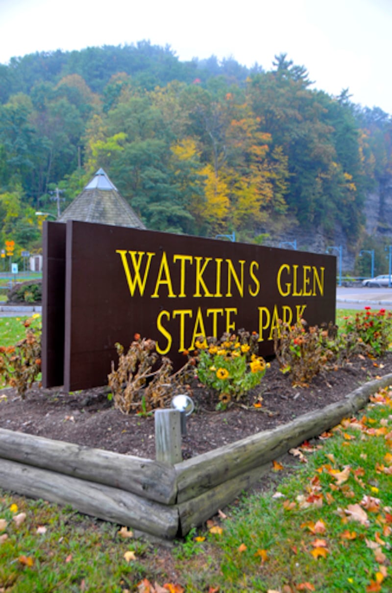 galleries/2012/05/13/finger-lakes-wine-festival-festival-del-sole-more-summer-wine-tasting-tours/gal-wines-crandell-watkins-glen_y3yqmt