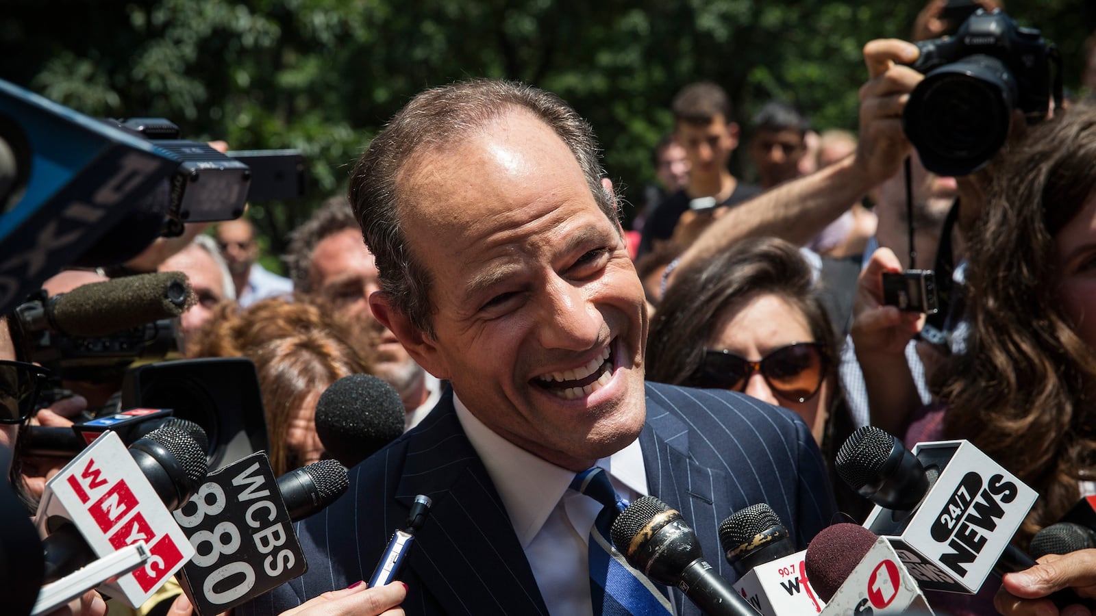 articles/2013/07/16/meet-the-new-eliot-spitzer/130716-grove-spitzer-tease_vgtnbz