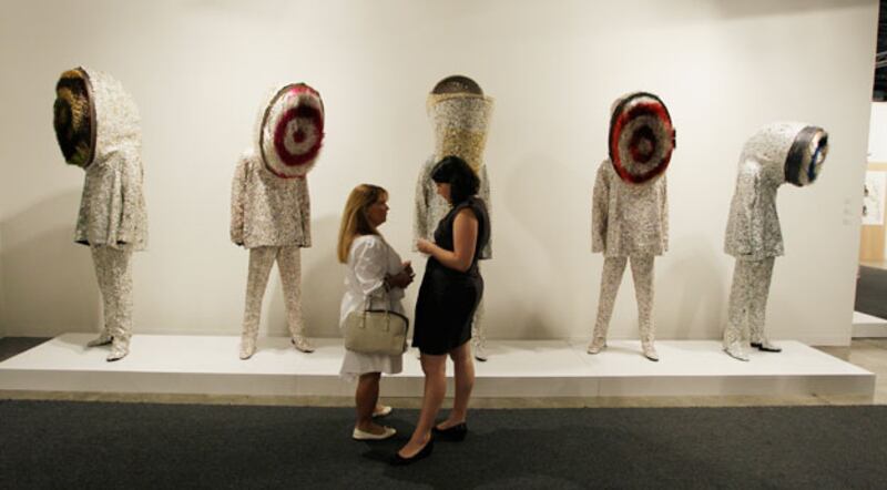 galleries/2010/12/04/live-from-art-basel/art-basel-3-2_ma4c8j