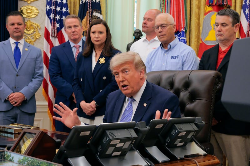 WASHINGTON, DC - MAY 21: U.S. President Donald Trump is joined by (L-R) U.S. Rep. Zach Nunn (R-IA), U.S. Sen. Jon Husted (R-OH), U.S. Sen. Ashley Moody (R-FL), Fareway CEO Reynolds Cramer and Niemann Foods CEO Rich Niemann as he speaks during an event in the Oval Office of the White House on May 21, 2026 in Washington, DC. Trump announced an extension of Biden-era EPA deadlines for the phase-out of hydrofluorocarbons (HFCs) under the 2023 Technology Transitions Rule, claiming that phasing out deadlines and exempting road refrigeration equipment would lower grocery prices. (Photo by Chip Somodevilla/Getty Images)