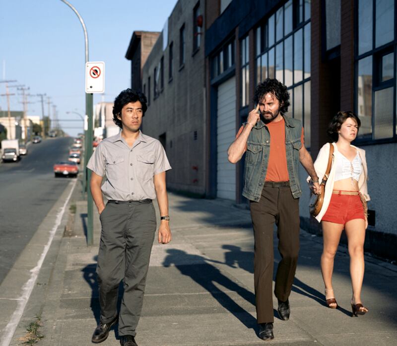 articles/2011/06/05/jeff-wall-one-of-today-s-10-most-important-artists/jeff-wall-mimic_qd5osw