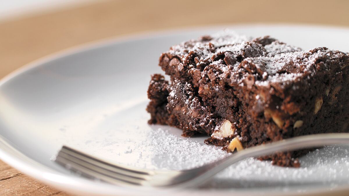 articles/2011/06/19/celebrate-father-s-day-with-white-chocolate-brownies/brownies-recipe-fathers-day-brownlow_r5bemy