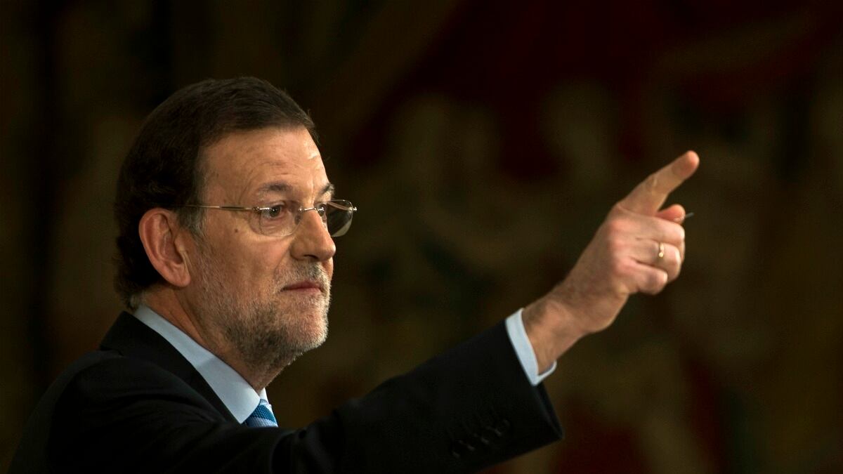 cheats/2012/06/10/spanish-pm-eats-words-on-bailout/rajoy-spain-euro-cheat_biexf4