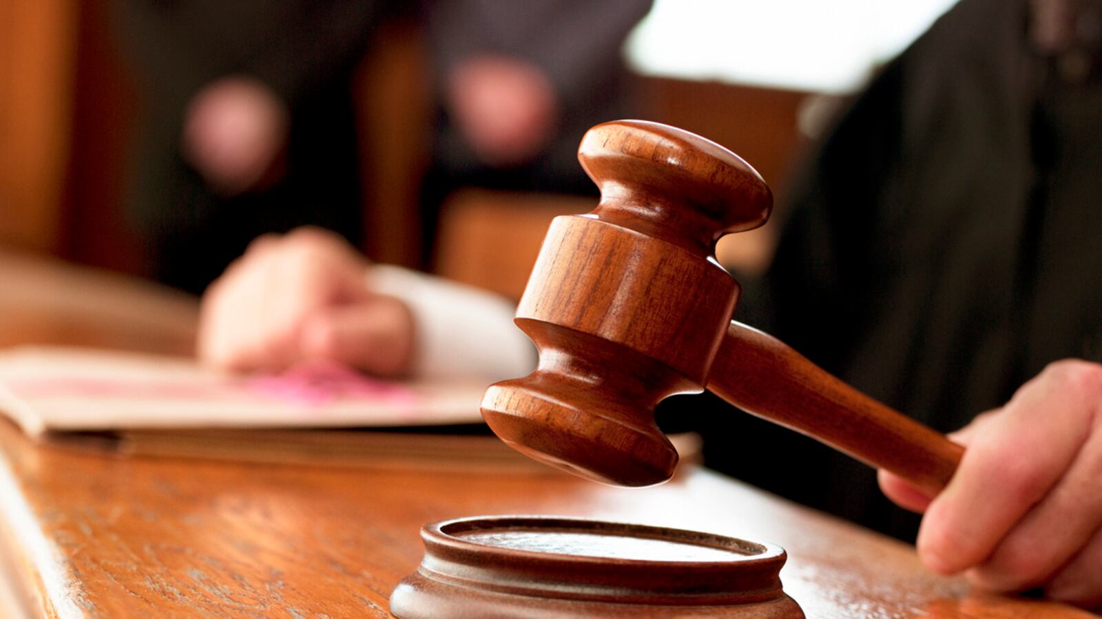 cheats/2012/09/10/legal-battles-may-determine-election/us-court-appelas-warren_zcpxed