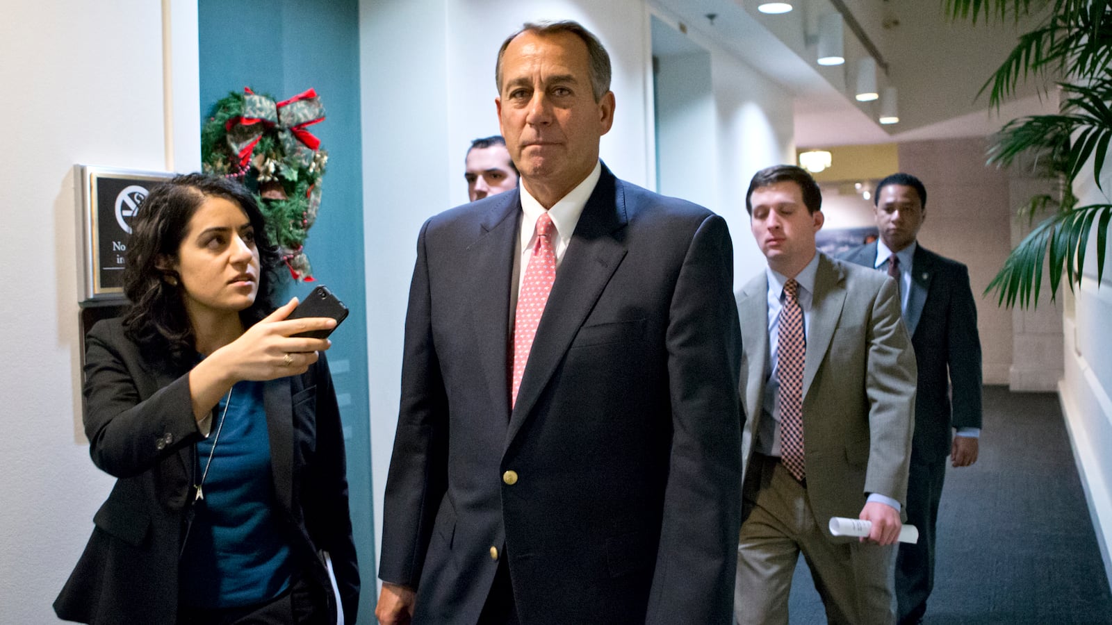 articles/2012/12/31/u-s-plunging-over-fiscal-cliff-as-obama-republicans-again-fail-to-reach-a-compromise/fiscal-cliff-boehner-gross-tease_jokwbc