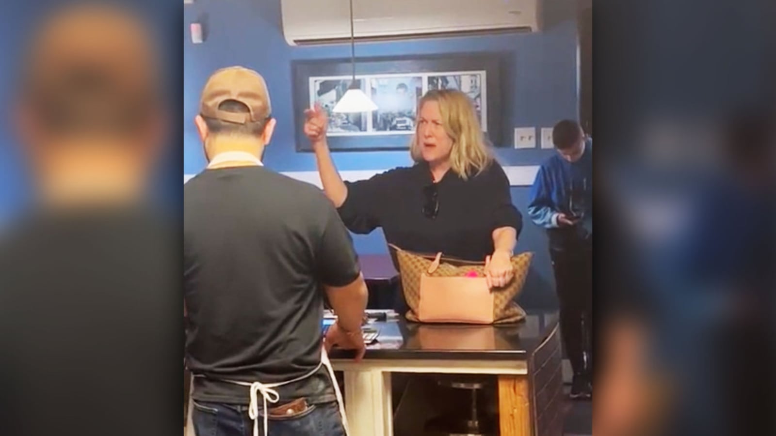 AmysPizzaTwitter_tze1om