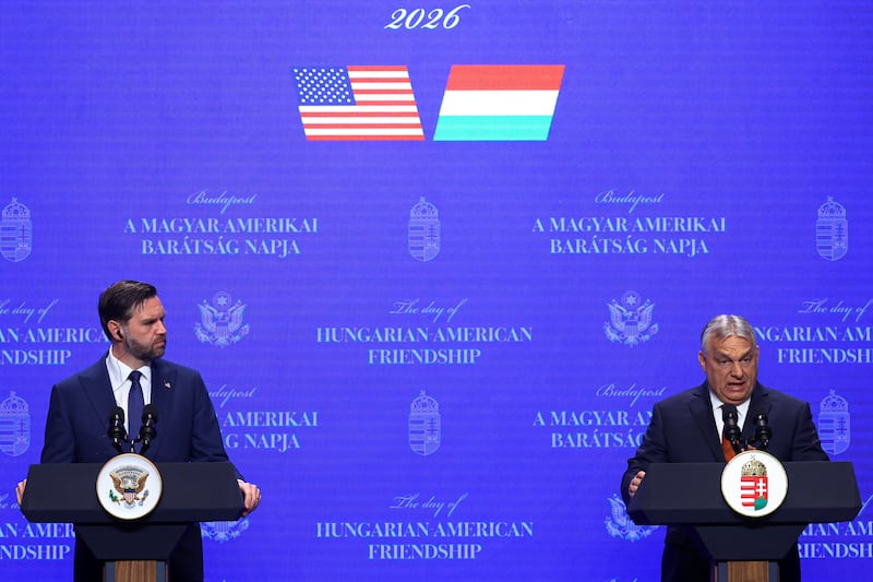 U.S. Vice President JD Vance and Hungarian Prime Minister Viktor Orban hold a joint press conference in Budapest, Hungary, April 7, 2026. REUTERS/Bernadett Szabo