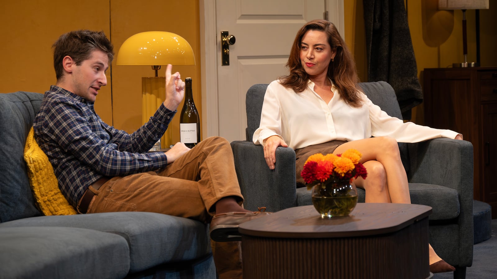 Noah Robbins (Howie) and Aubrey Plaza (Susan)