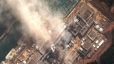 articles/2011/03/15/japan-nuclear-nightmare-tokyo-fears-radiation-exposure/japan-daiichi-blast_viuxpj