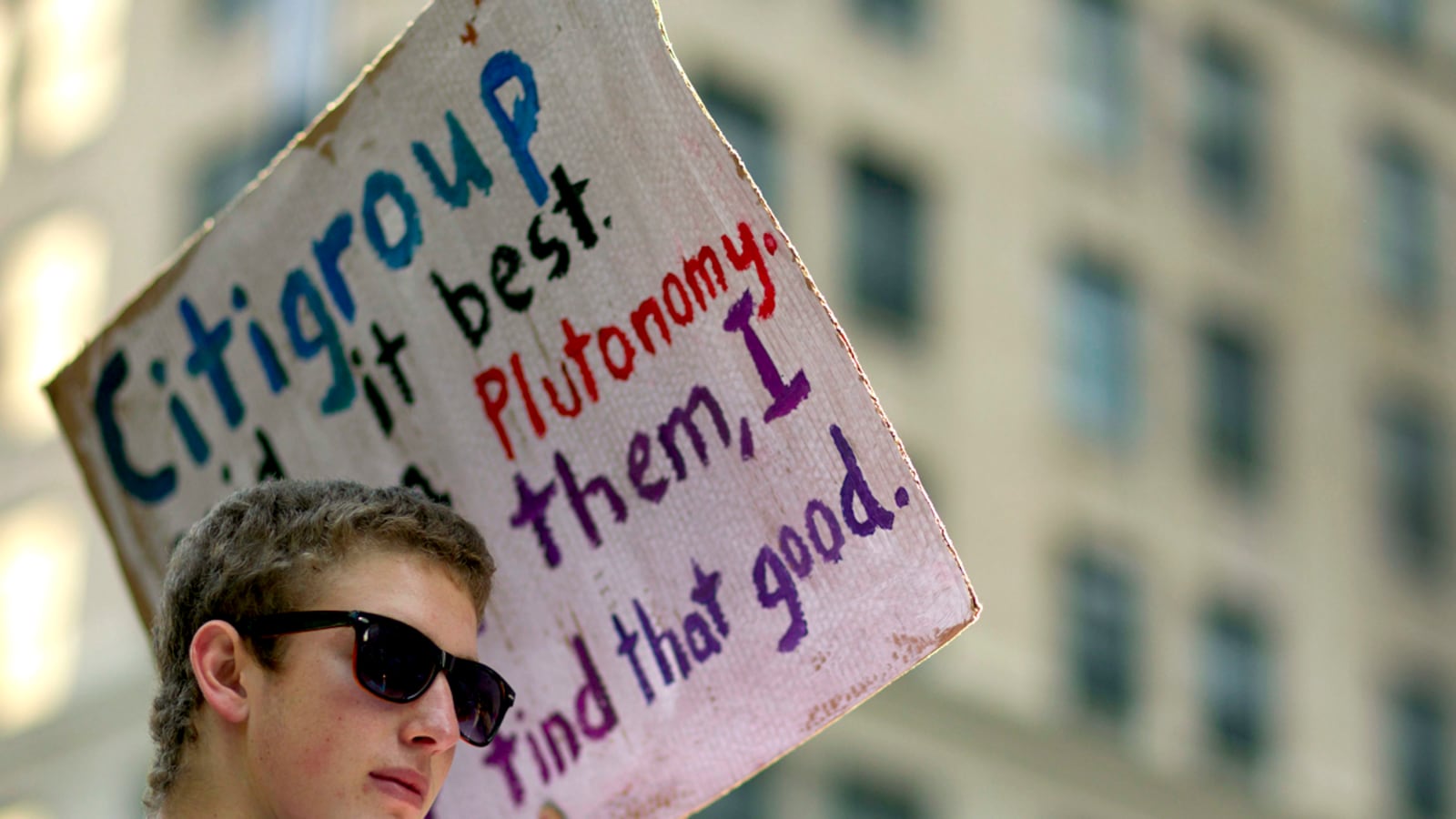 articles/2011/10/11/niall-ferguson-on-a-clash-of-generations-in-wall-street-protests/wall-street-tea-party-ferguson_tptqve