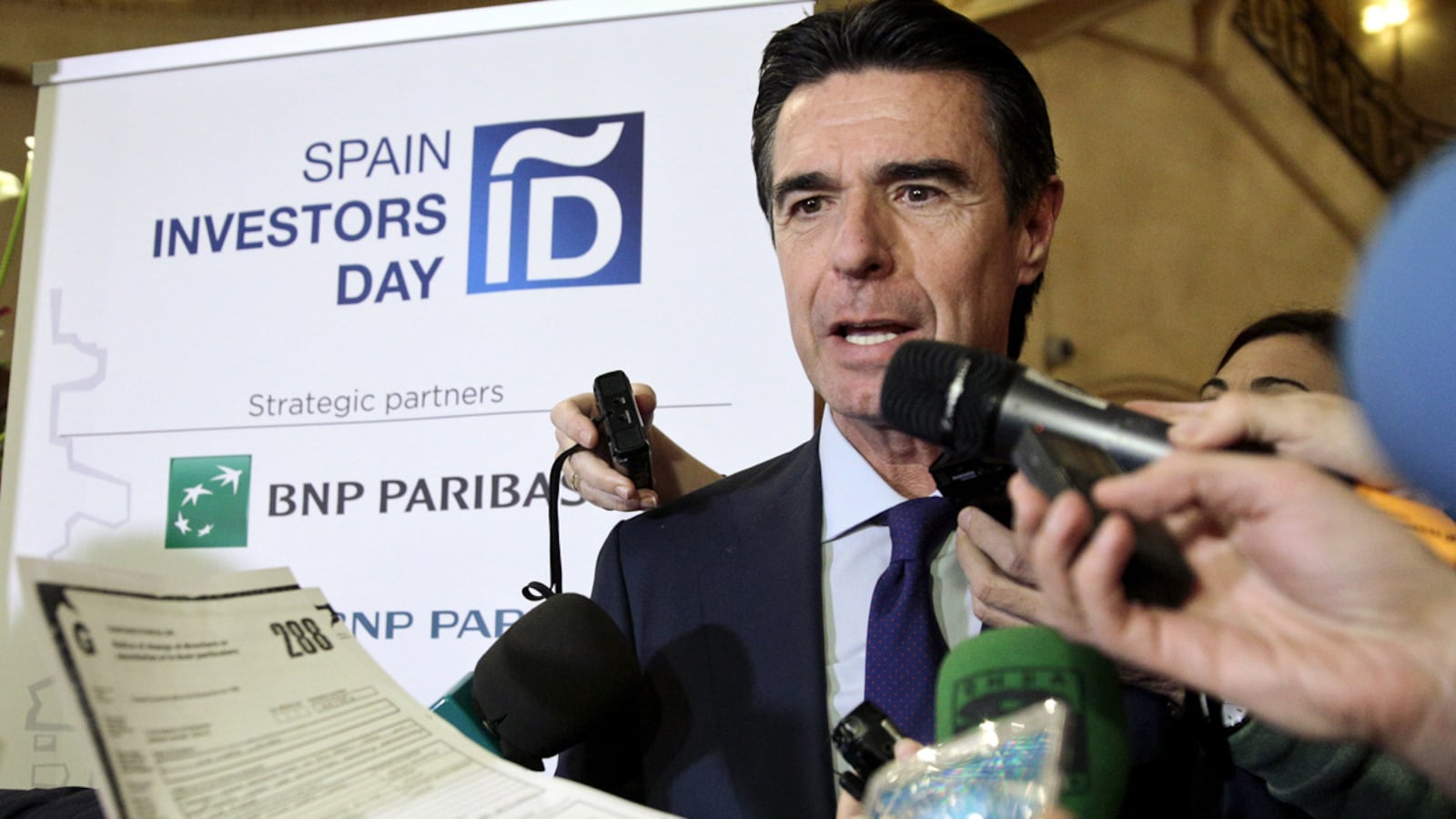 cheats/2016/04/15/spain-minister-quits-over-panama-papers/160415-jose-manuel-soria-spain-resignation_janfr7