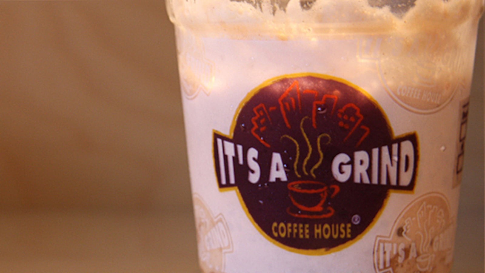 galleries/2010/11/08/40-unhealthiest-coffees/fattening-coffee---its-a-grind-coffee-house---iced-blended-triple-chocolate-mocha_pmr5oc