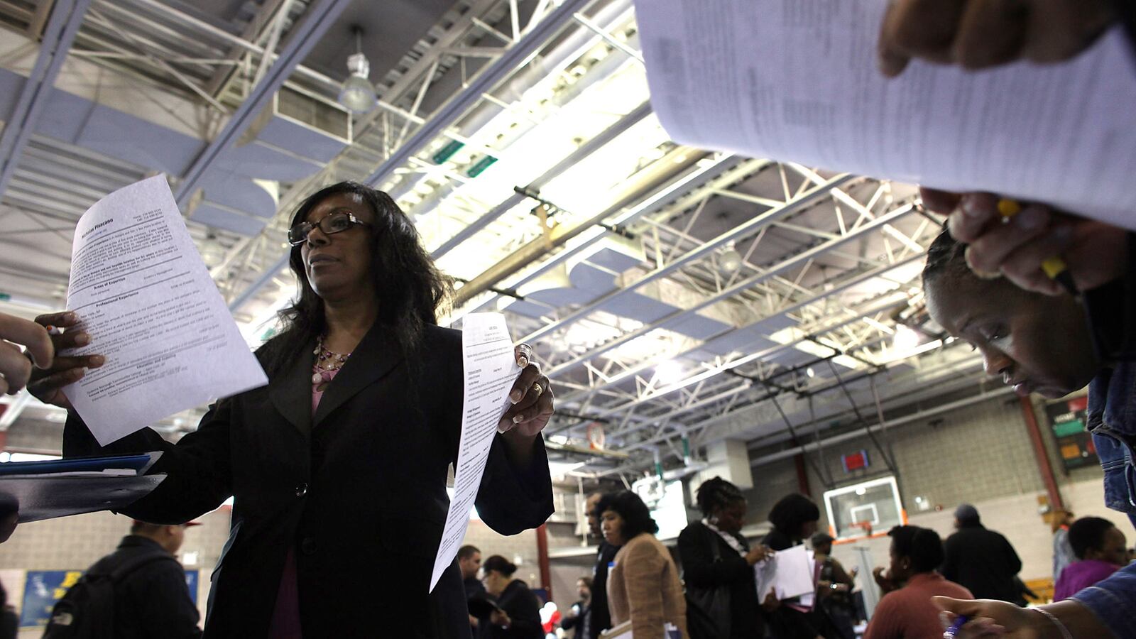 articles/2012/05/04/the-monthly-jobs-numbers-don-t-matter/karabell-jobs-economy-embed_amejss