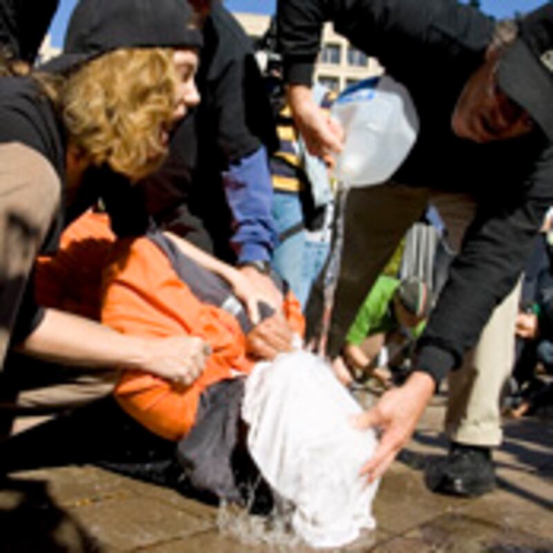 articles/2008/12/01/will-obama-prosecute-bushs-team-for-torture/horton-torture_6216_cqo4xl