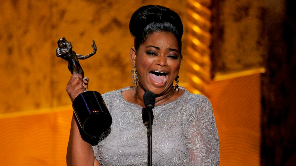 cheats/2012/01/29/winslet-plummer-win-sag-awards/octavia-spencer-sags-cs_bfbzbk