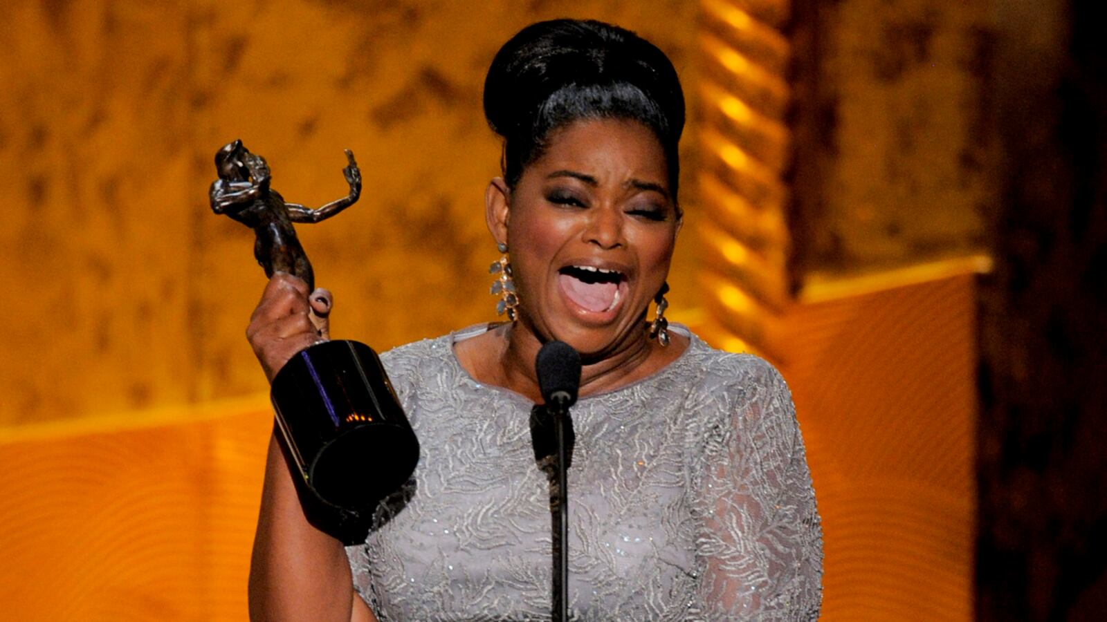 cheats/2012/01/29/winslet-plummer-win-sag-awards/octavia-spencer-sags-cs_bfbzbk