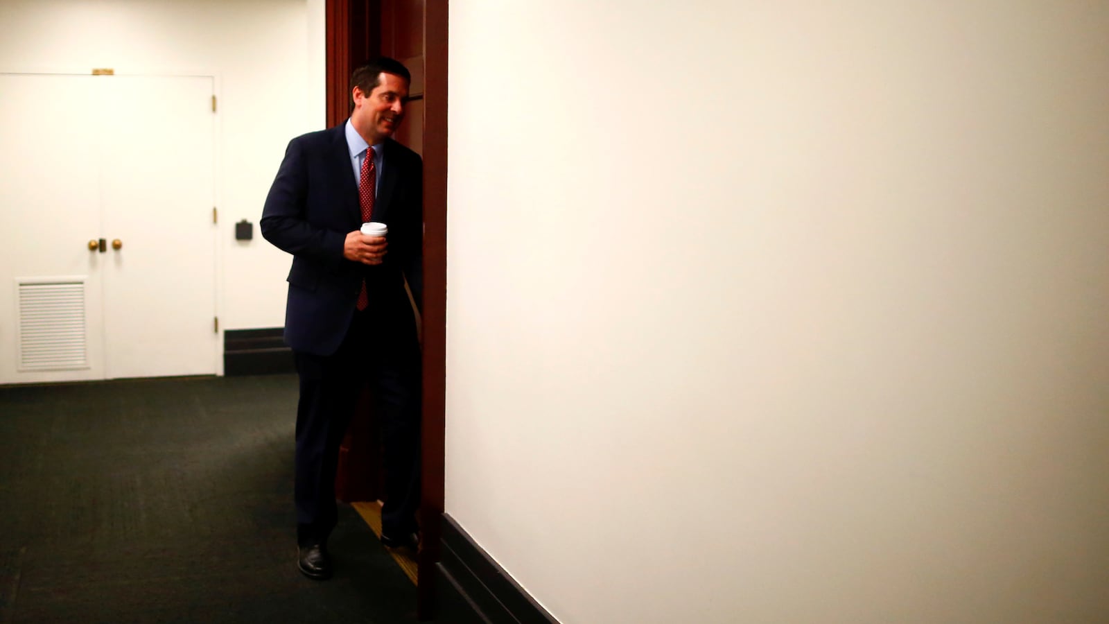 170518-nunes-russia-cheat_yfstll