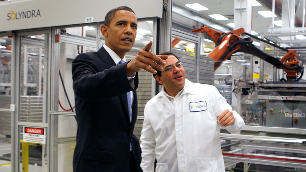 cheats/2011/09/23/u-s-missed-solyndra-warning-signs/solyndra-investigation-obama-visit-cheat_xqtaes