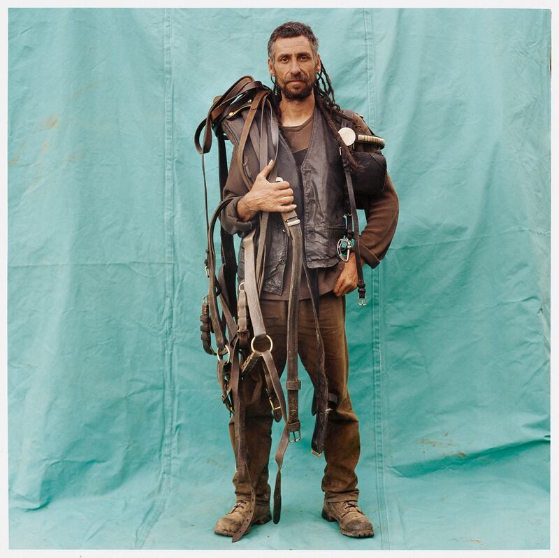 galleries/2014/10/12/london-s-pagan-counterculture-kings/141010-new-gypsies-2_yyaxpm