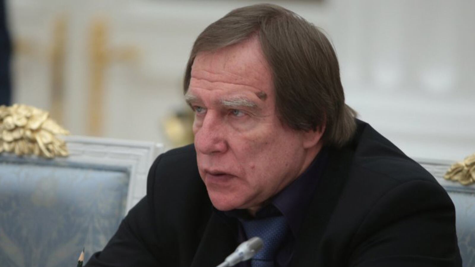 articles/2016/04/06/putin-s-mysterious-music-man-moving-billions-in-panama/160406-nemtsova-panama-papers-tease_vsqqgi