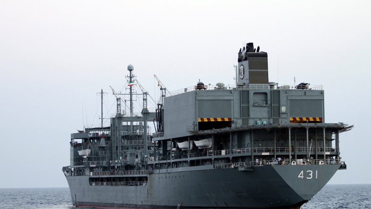 cheats/2012/02/18/iranian-warships-enter-mediterranean/iran-warship-kharg-cheat_vas0ee