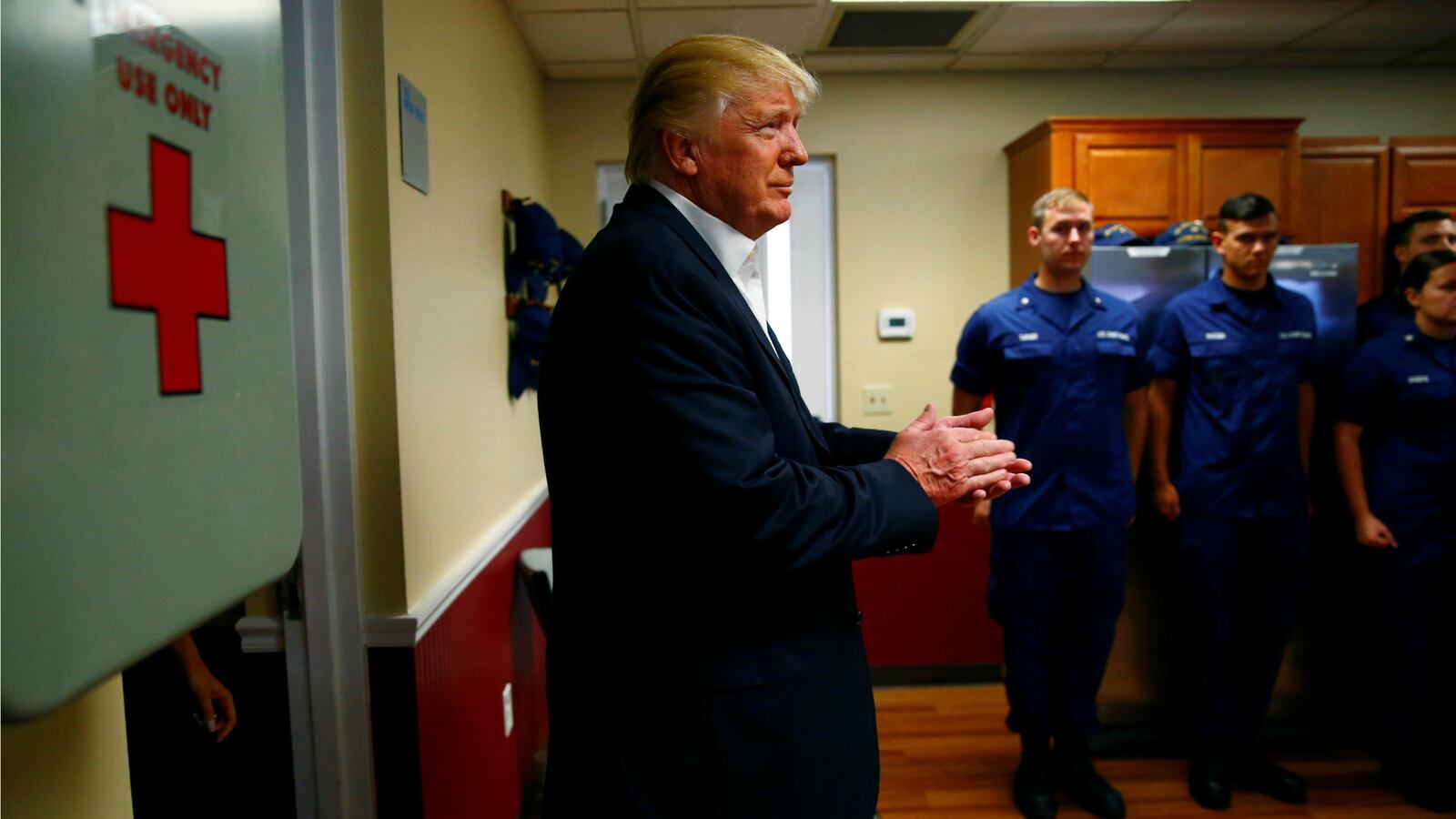 171123-trump-military-address-thanksgiving-cheat_leqkm9