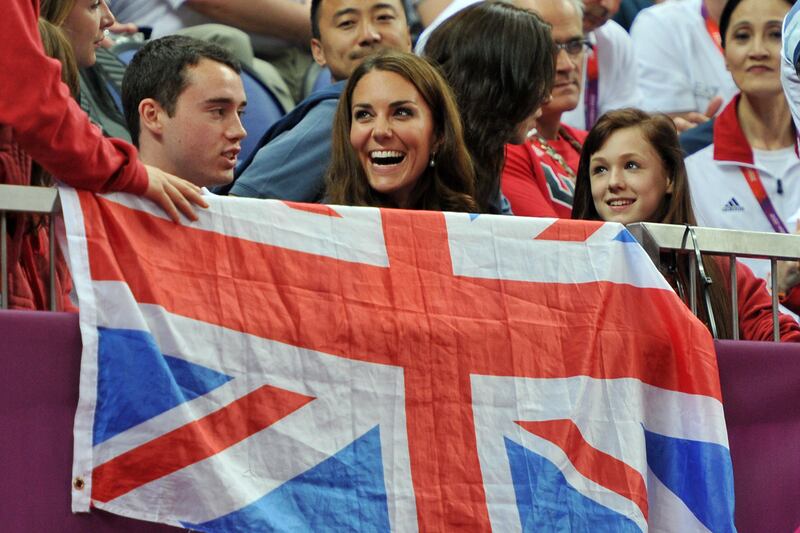 articles/2012/08/05/kate-celebrates-british-gold-rush/kate-flag_hxd066