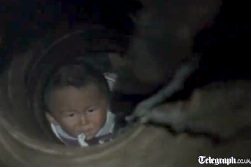 galleries/2012/04/13/baby-in-the-morgue-luz-milagros-and-more-miracle-babie-photos/miracle-babies-iphone-china_xg6nyz