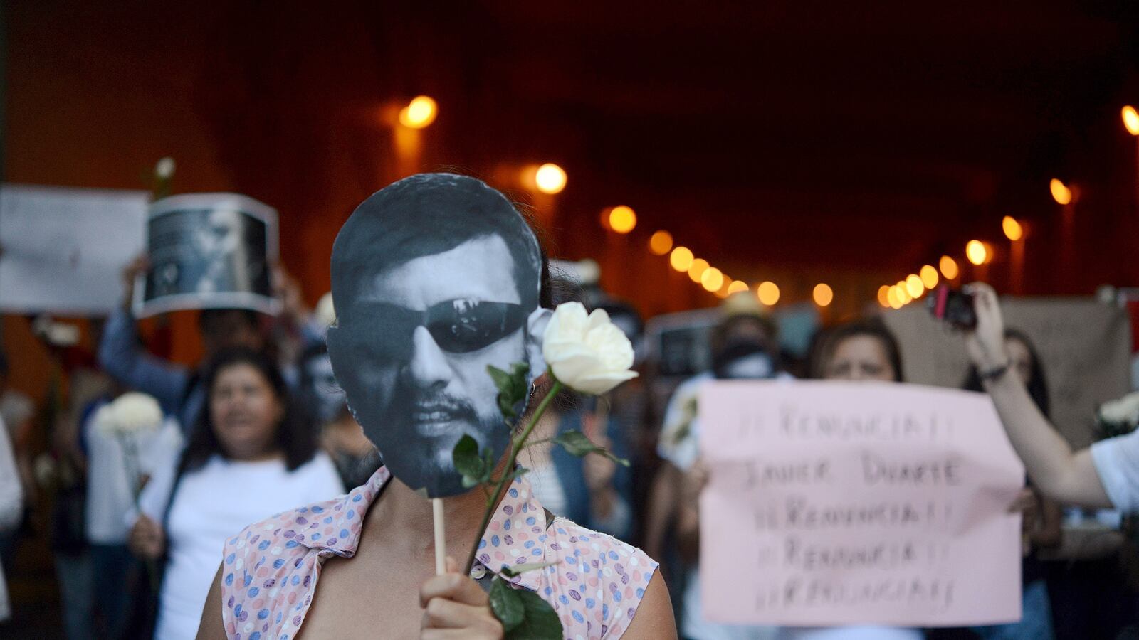 articles/2015/08/12/did-a-mexican-governor-have-this-journalist-killed-over-an-unflattering-photo/150811-daly-journalist-tease_y36de1