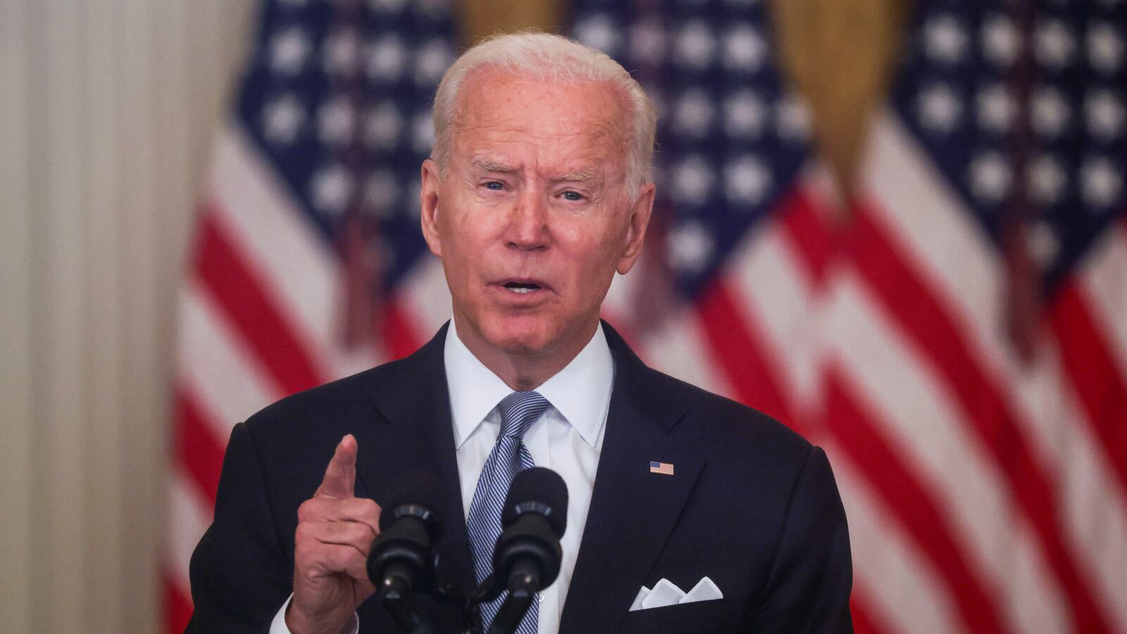 2021-08-20T100144Z_1338218296_RC2Y8P98P7NO_RTRMADP_3_AFGHANISTAN-CONFLICT-USA-BIDEN_b8hrq3