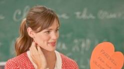 cheats/2010/02/12/critics-pan-valentines-day/valentines-day_fuxmow