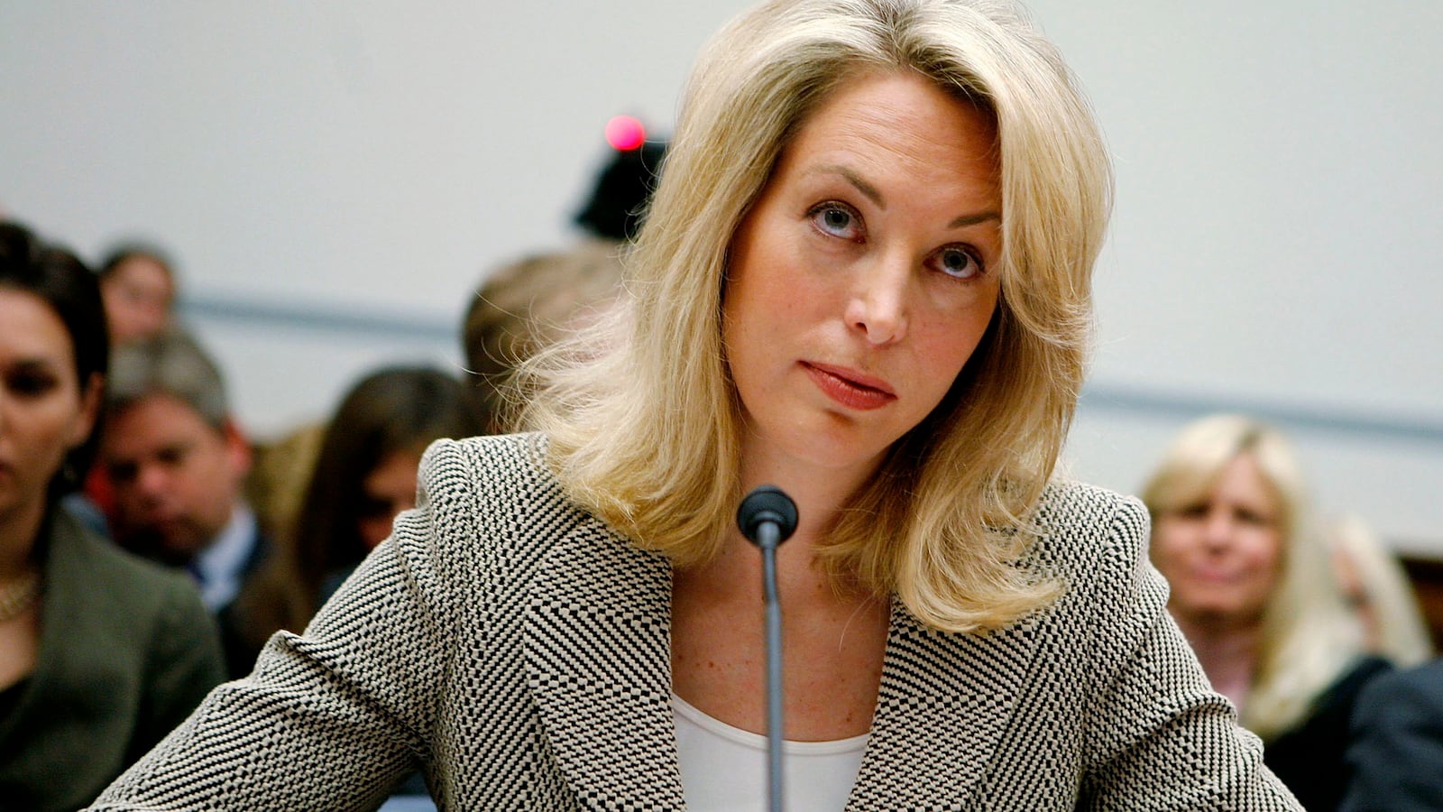 articles/2014/05/29/valerie-plame-kabul-cia-station-chief-s-outing-was-colossally-stupid/140528-clift-plame-tease_z5c3an