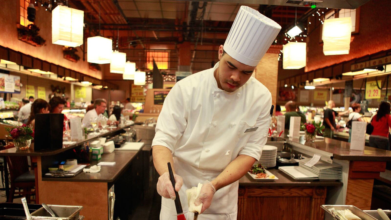 articles/2015/05/15/why-wegmans-is-so-much-more-than-just-a-supermarket/150514-shire-wegmans-tease_faddym