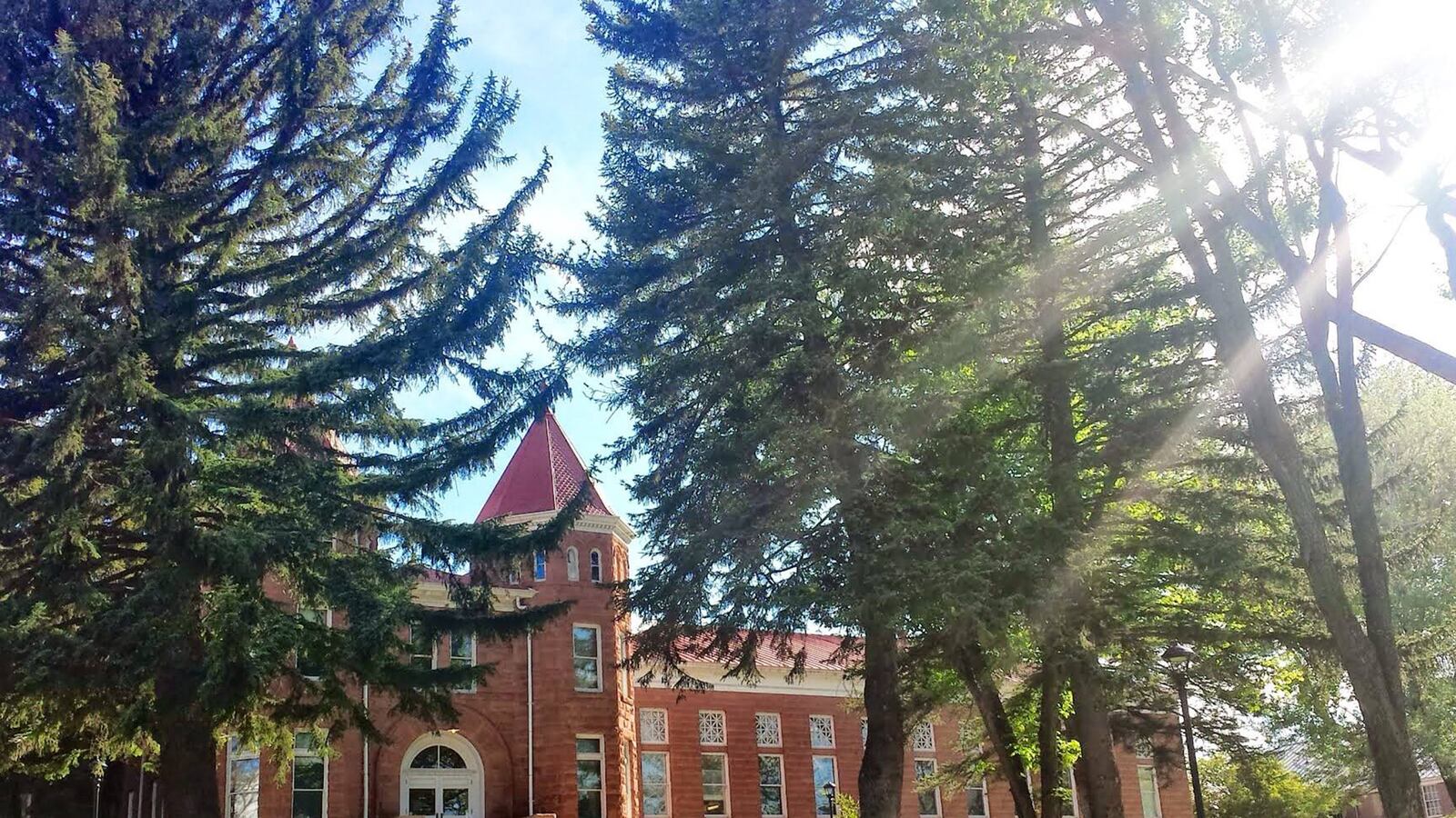 cheats/2015/10/09/arizona-college-shooting-4-hit-1-dead/151009-nau-shooting-cheat_doseft